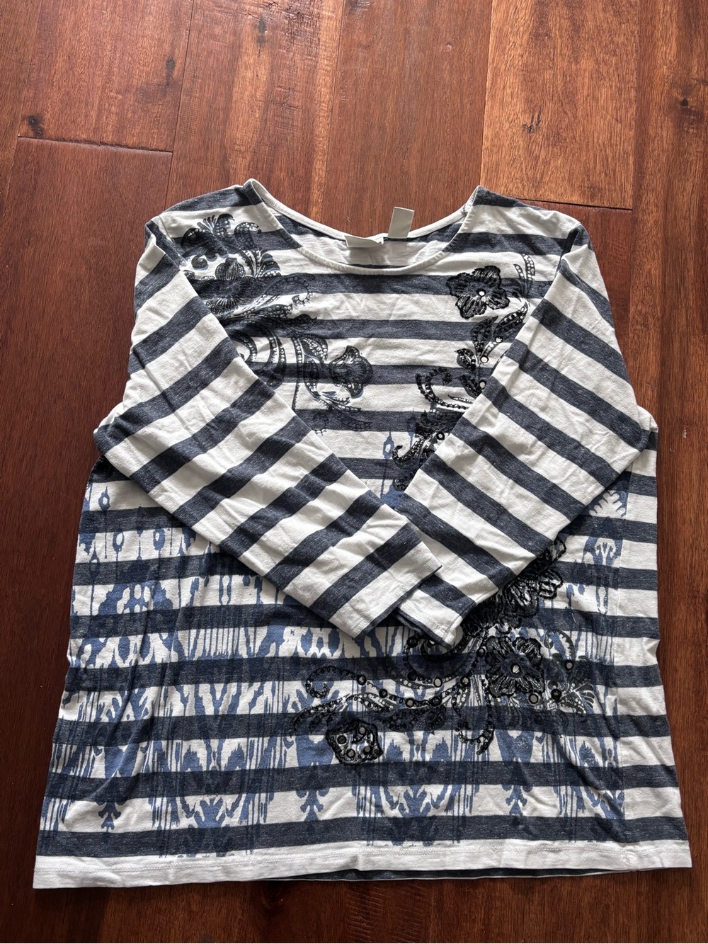 Vintage Striped Long-Sleeve Top in Navy and White